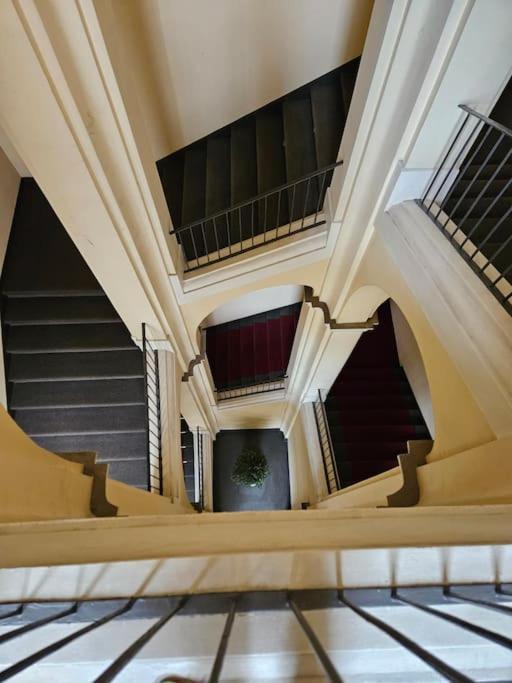 Loft Luxury - Piazza Castello Porta Susa ตูริน ภายนอก รูปภาพ