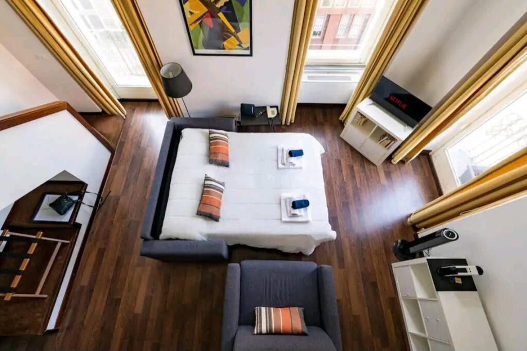 Loft Luxury - Piazza Castello Porta Susa ตูริน ภายนอก รูปภาพ